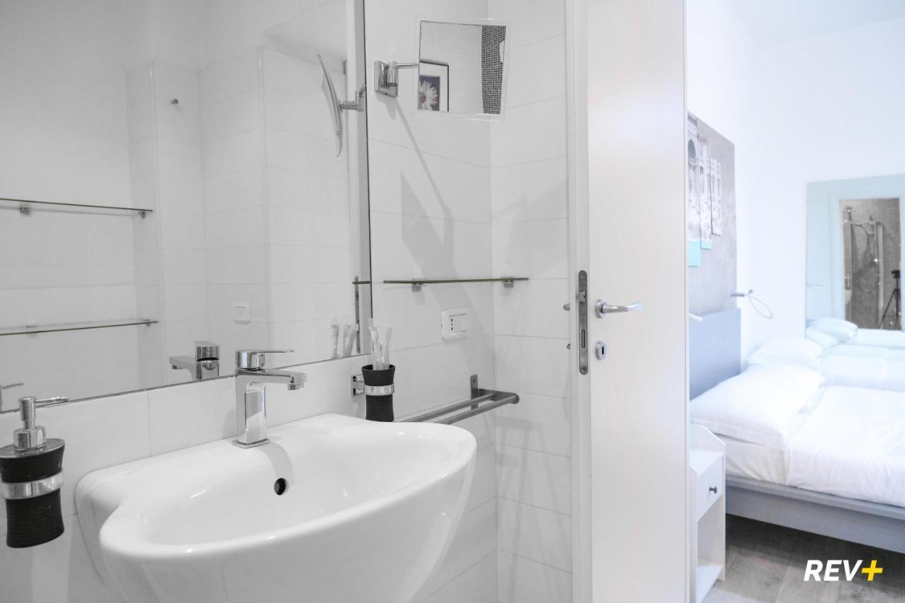 Viale Giulio Cesare Guest House Рим Экстерьер фото